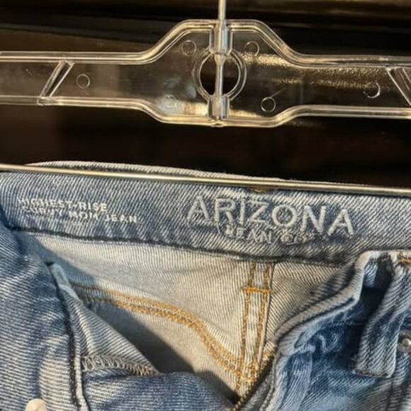 jeans - Picture 3 of 5